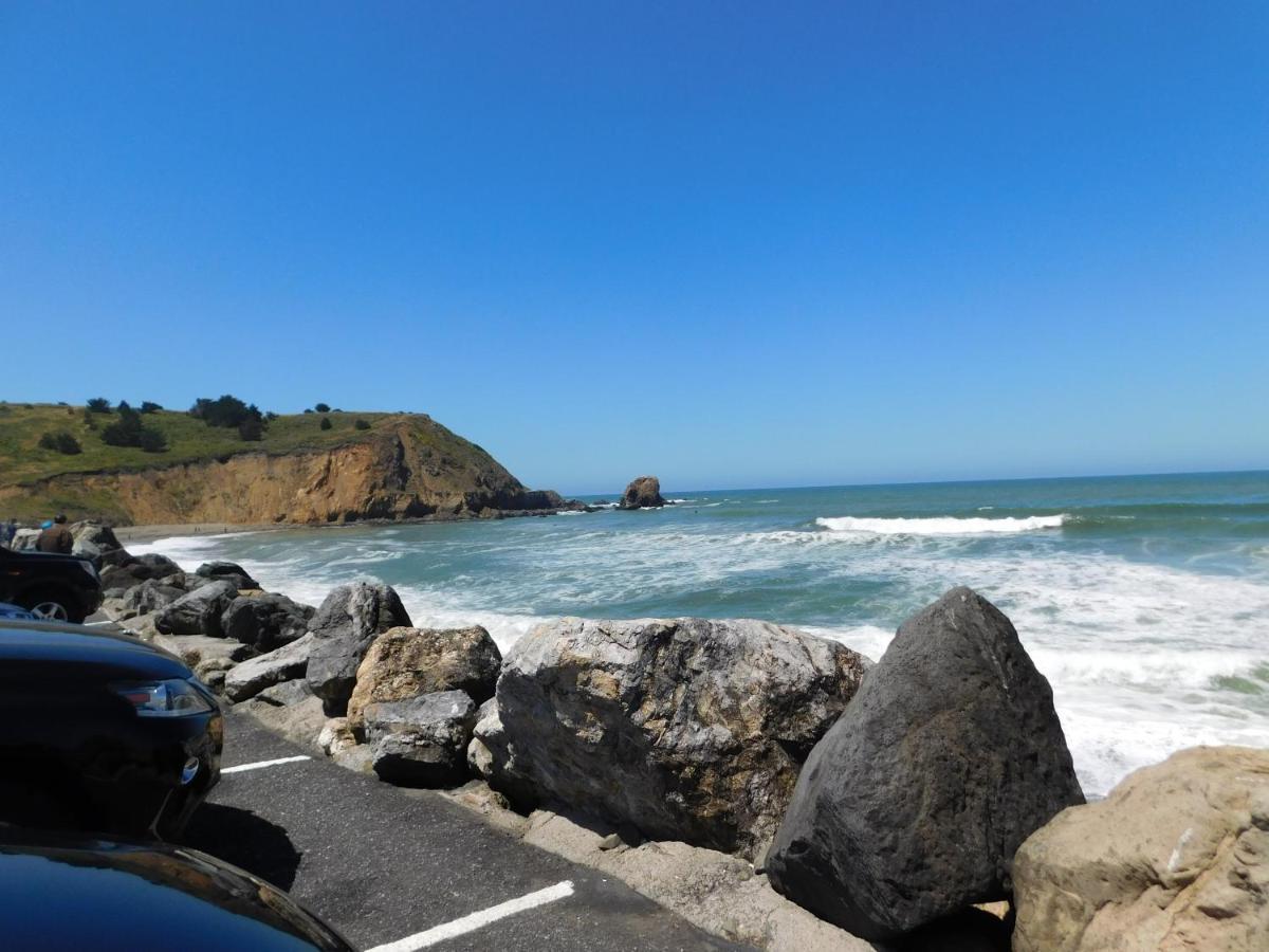 Sea Breeze Motel Pacifica Buitenkant foto